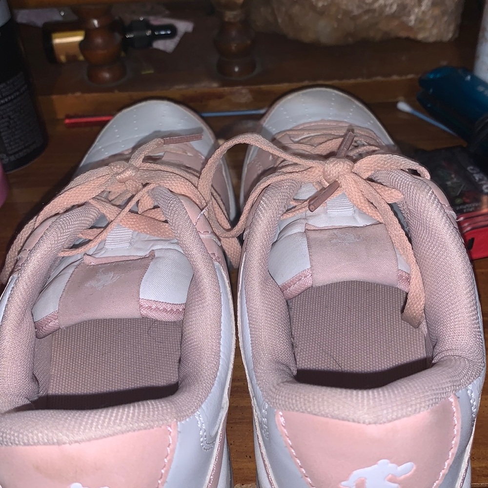 SHOES - Picture 3 of 5
